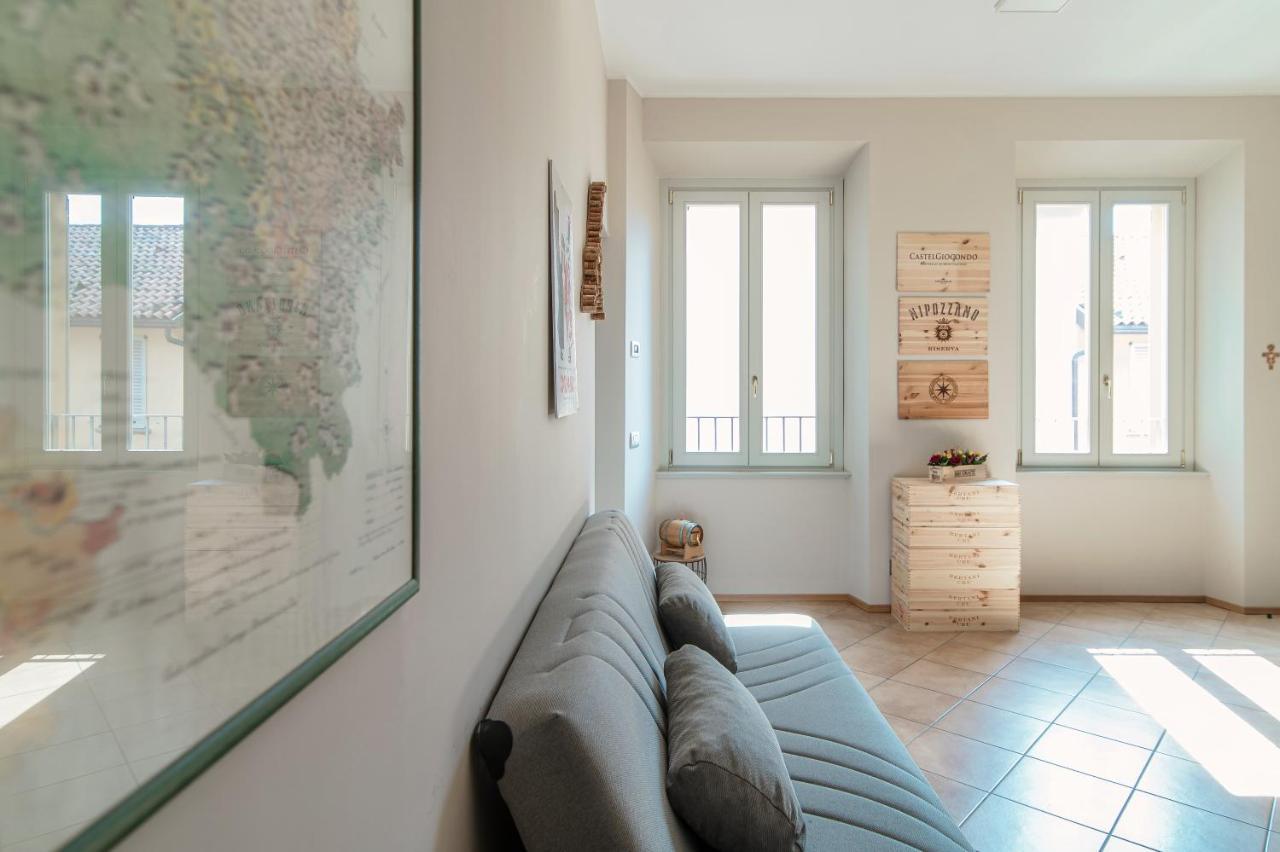 Grape Attic 72 - The House Of Travelers Apartment Como Luaran gambar