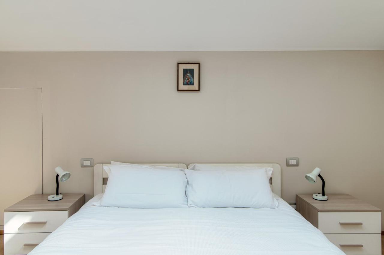 Grape Attic 72 - The House Of Travelers Apartment Como Luaran gambar