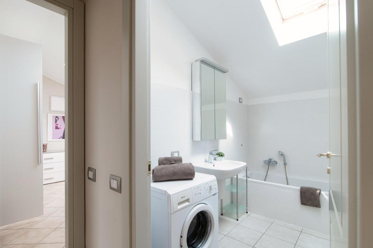 Grape Attic 72 - The House Of Travelers Apartment Como Luaran gambar