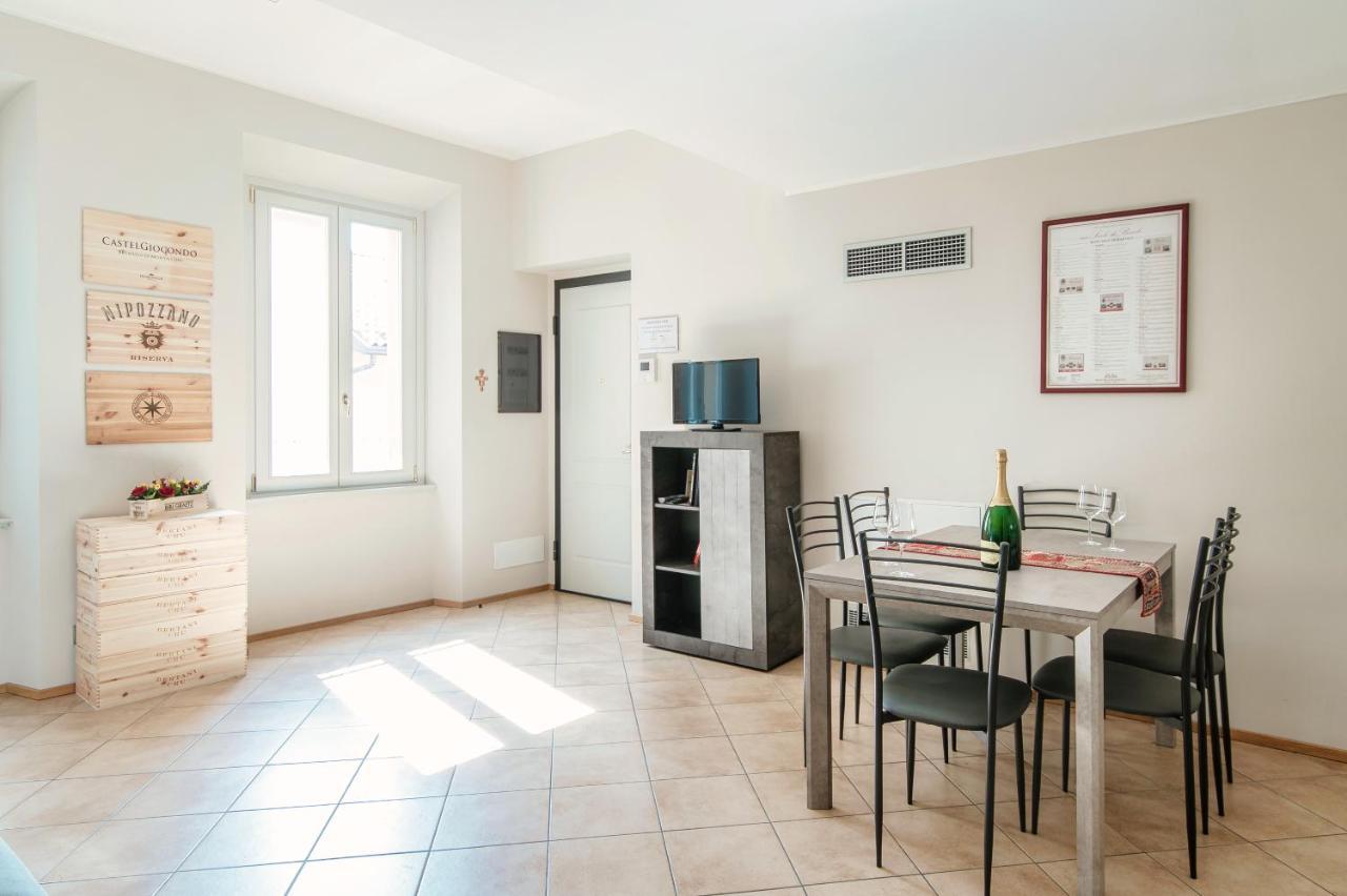 Grape Attic 72 - The House Of Travelers Apartment Como Luaran gambar