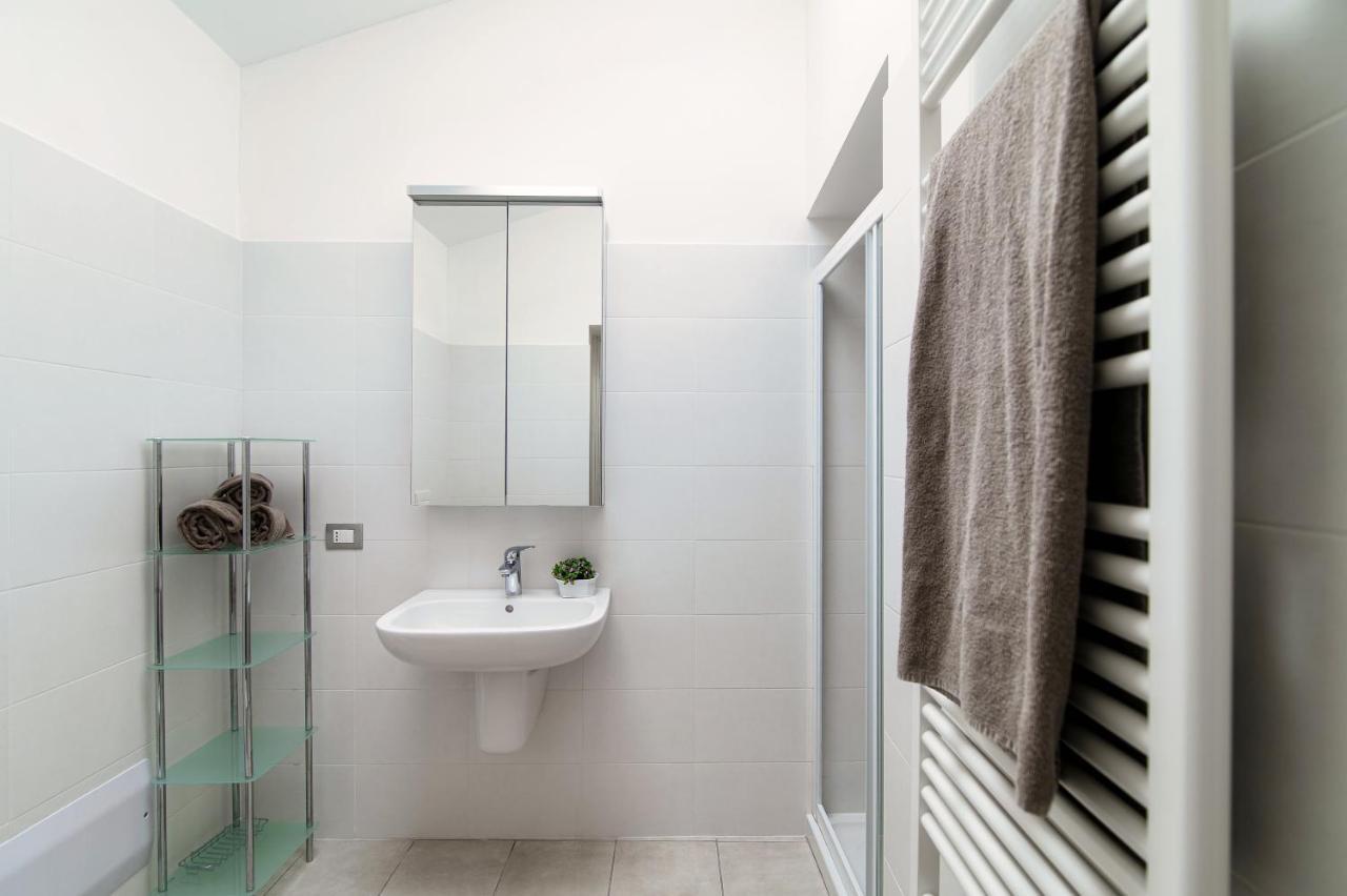 Grape Attic 72 - The House Of Travelers Apartment Como Luaran gambar